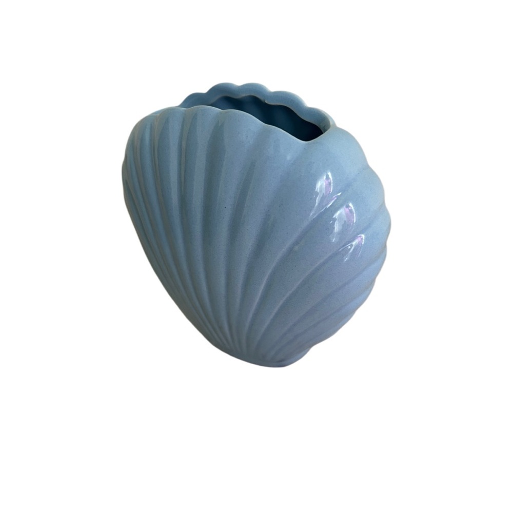 Blue Shell Shaped Vase - Picture 3 of 4